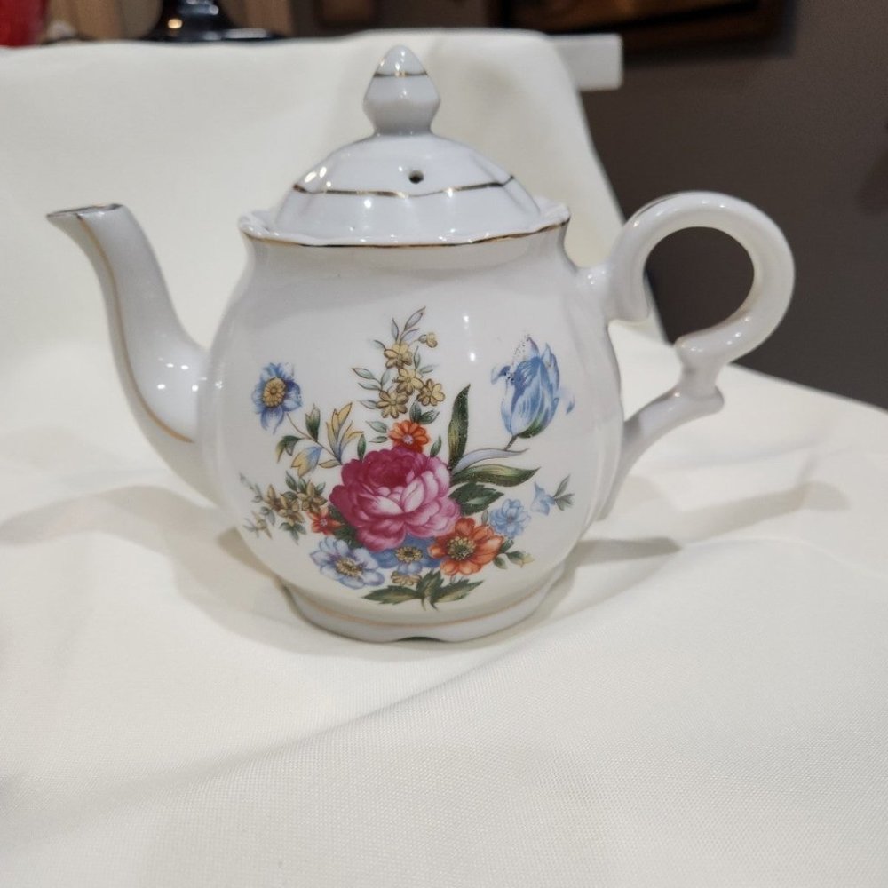 Teapot